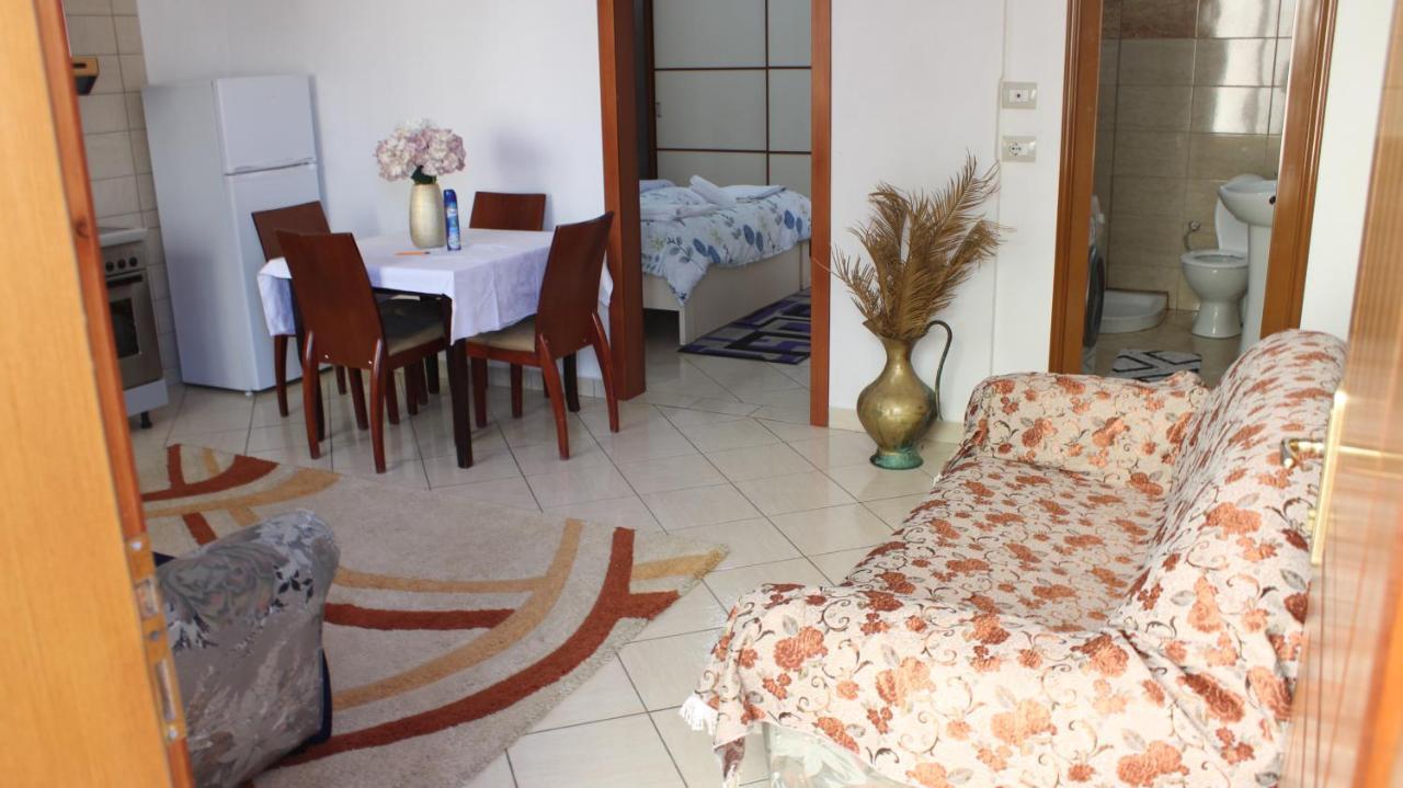 Bledi'S Cozy Apartment In New Blvd Тирана Екстериор снимка